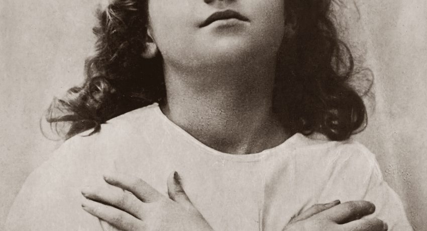 Suzy-Hazelwood_II-Pexels